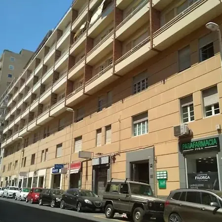 Large And Cosy Apartment In The Centre Of Cagliari Exterior photo